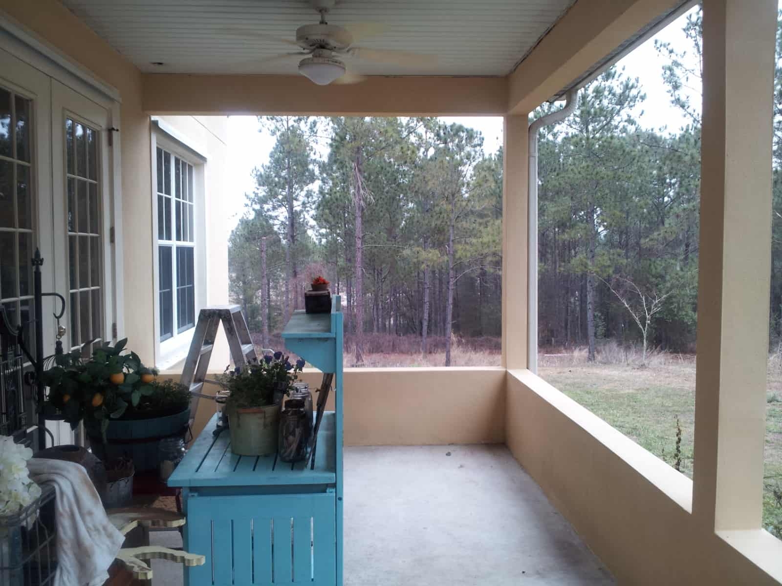 one room challenge back porch before pic