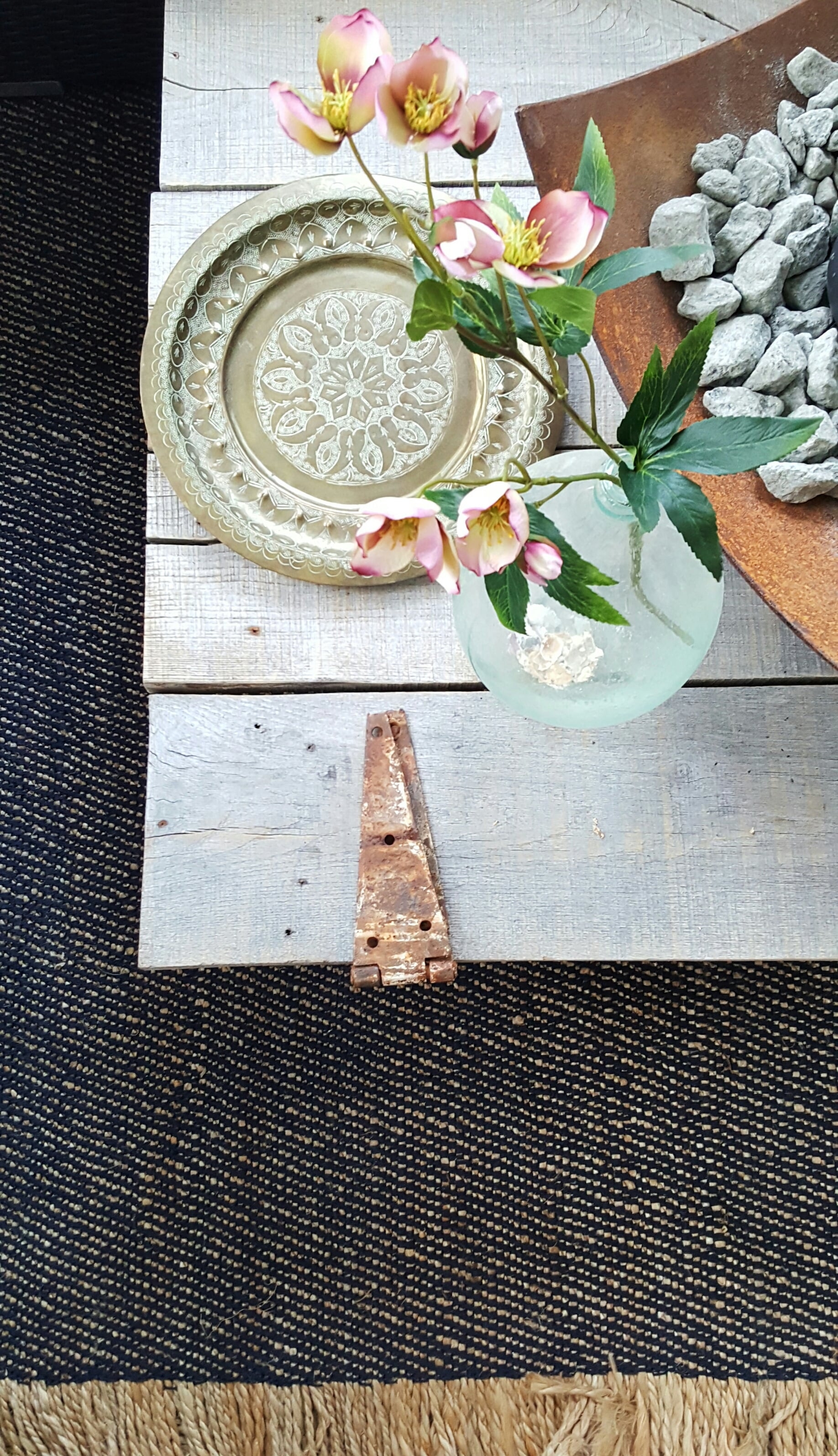 ORC Vintage Rustic Farmhouse Makeover DIY Barn Door coffee table