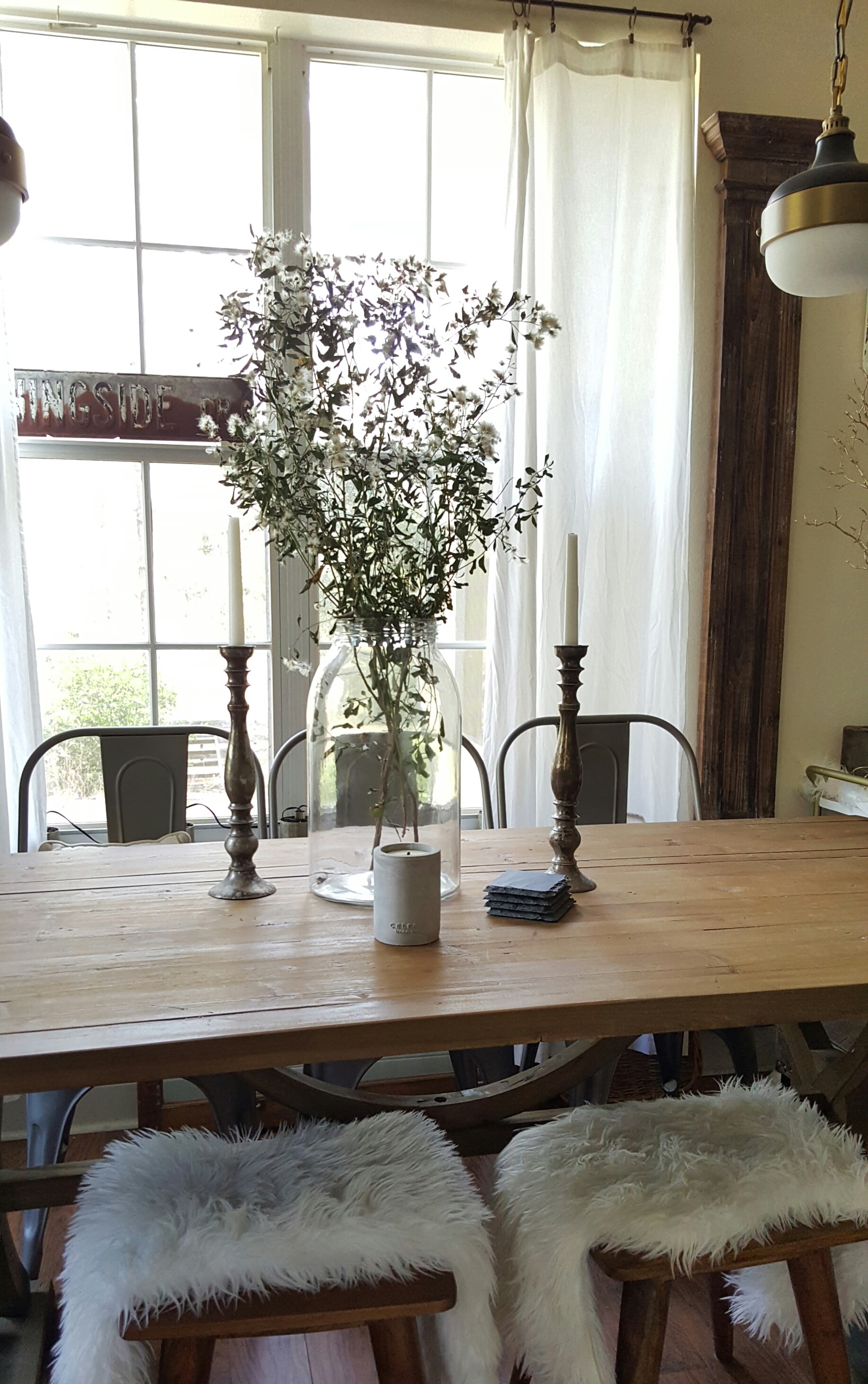 White Flowers and Dried Branches in Home Decor Farmhouse Kitchen and Dining Table