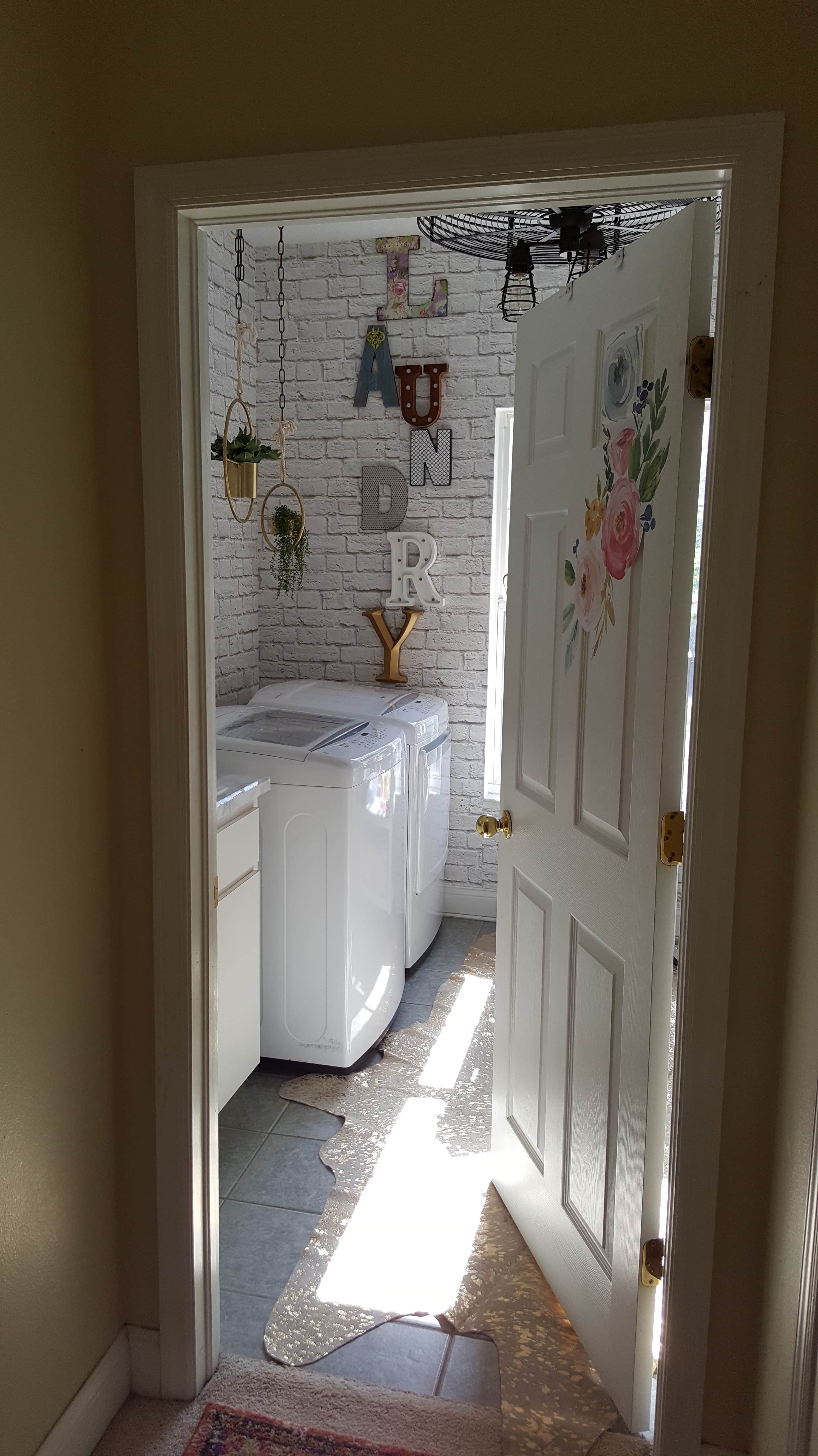 One Room Challenge Urban Industrial Vintage Laundry Room Makeover White Brick Gold Letters Boho Chic Marble Stikwood