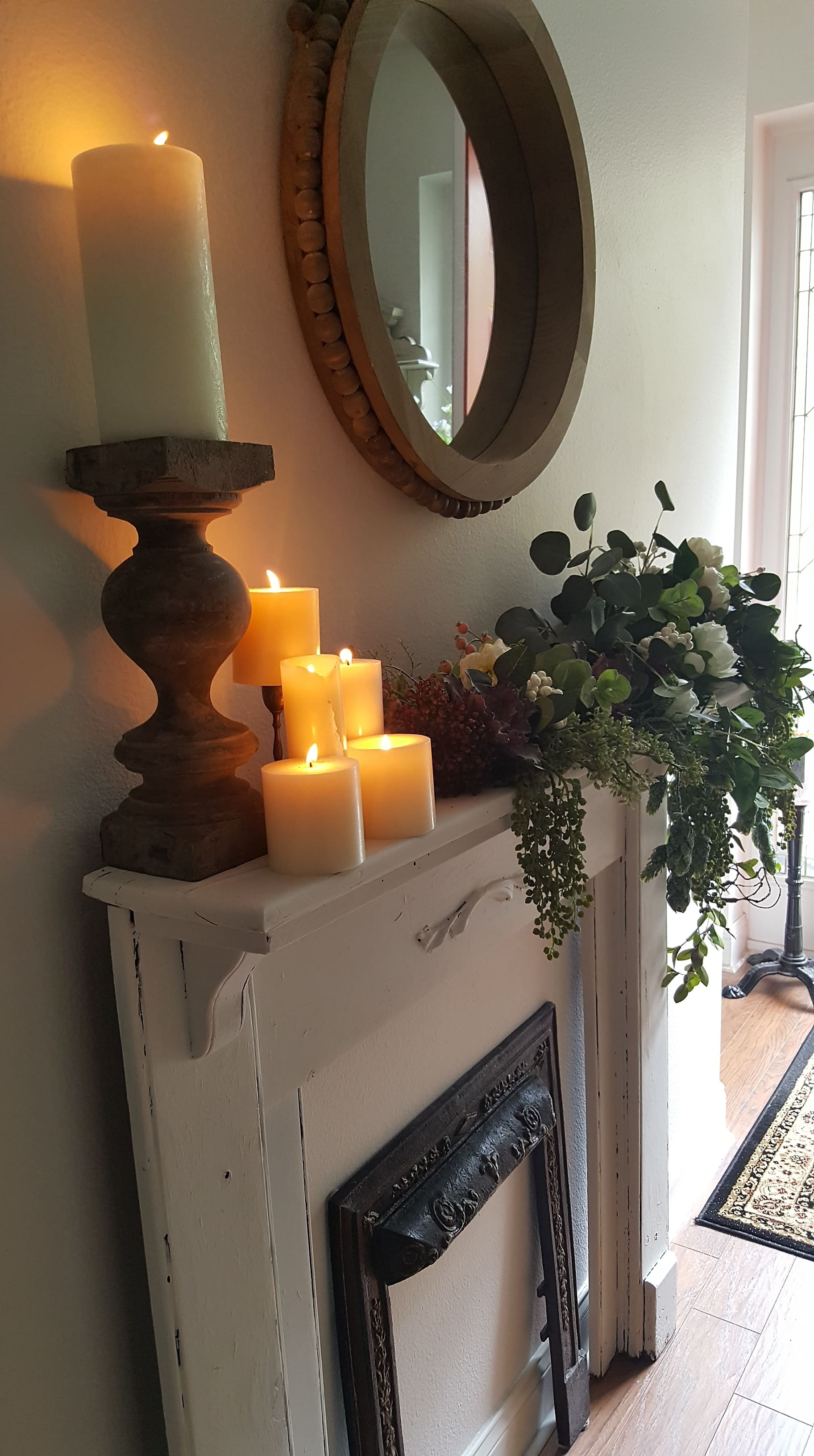 Decorate Mantel Fall Winter Faux Flowers White Neutral Design Candles Vintage Fireplace Decorate Ideas Wood Mirror Succulents Peonies Berry Branches Eucalyptus Afloral Antique Decor Inspiration