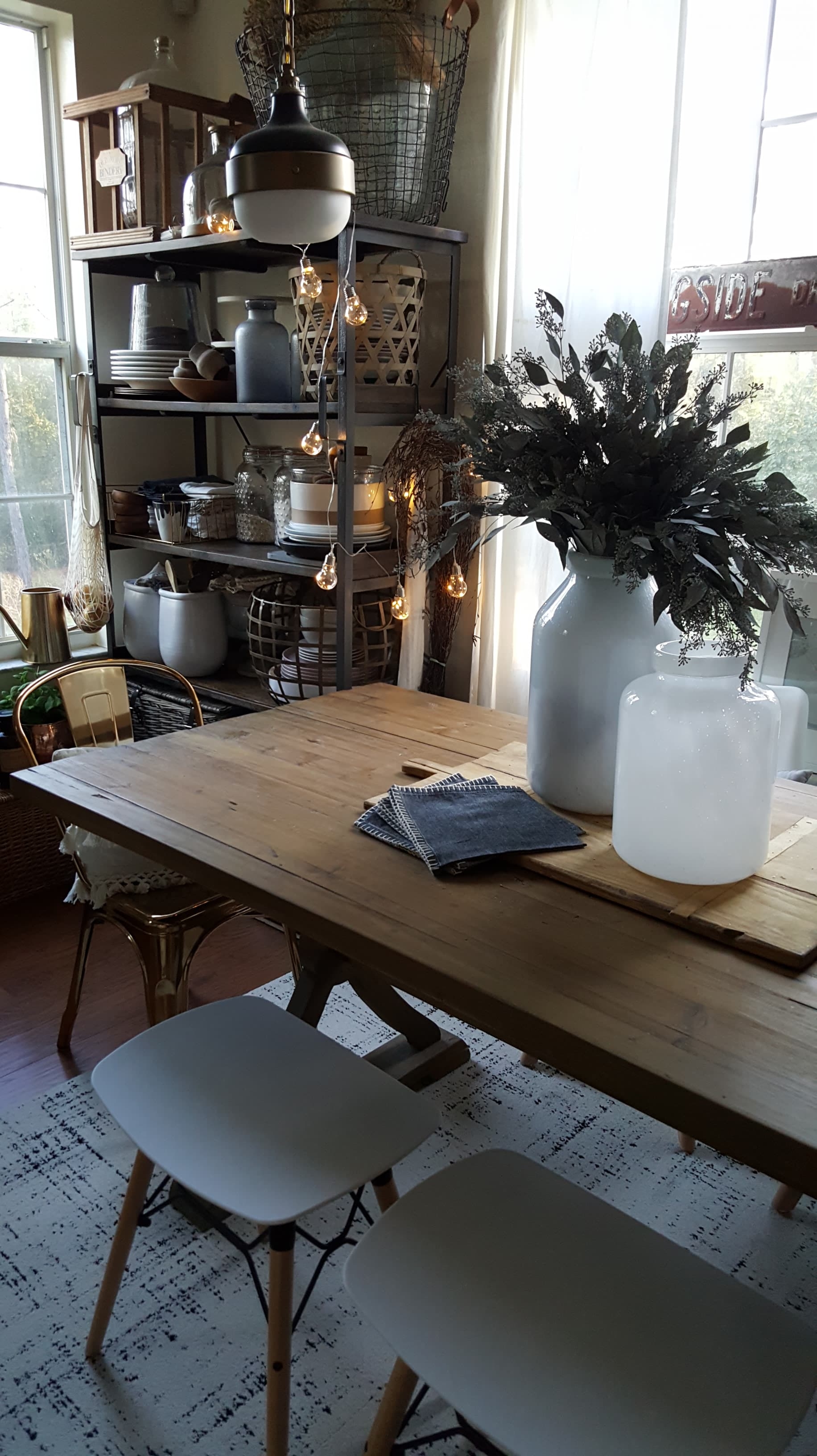 cozy dining room decor design modern farmhouse table wood white gold eucalyptus gray industrial vintage winter decor chair