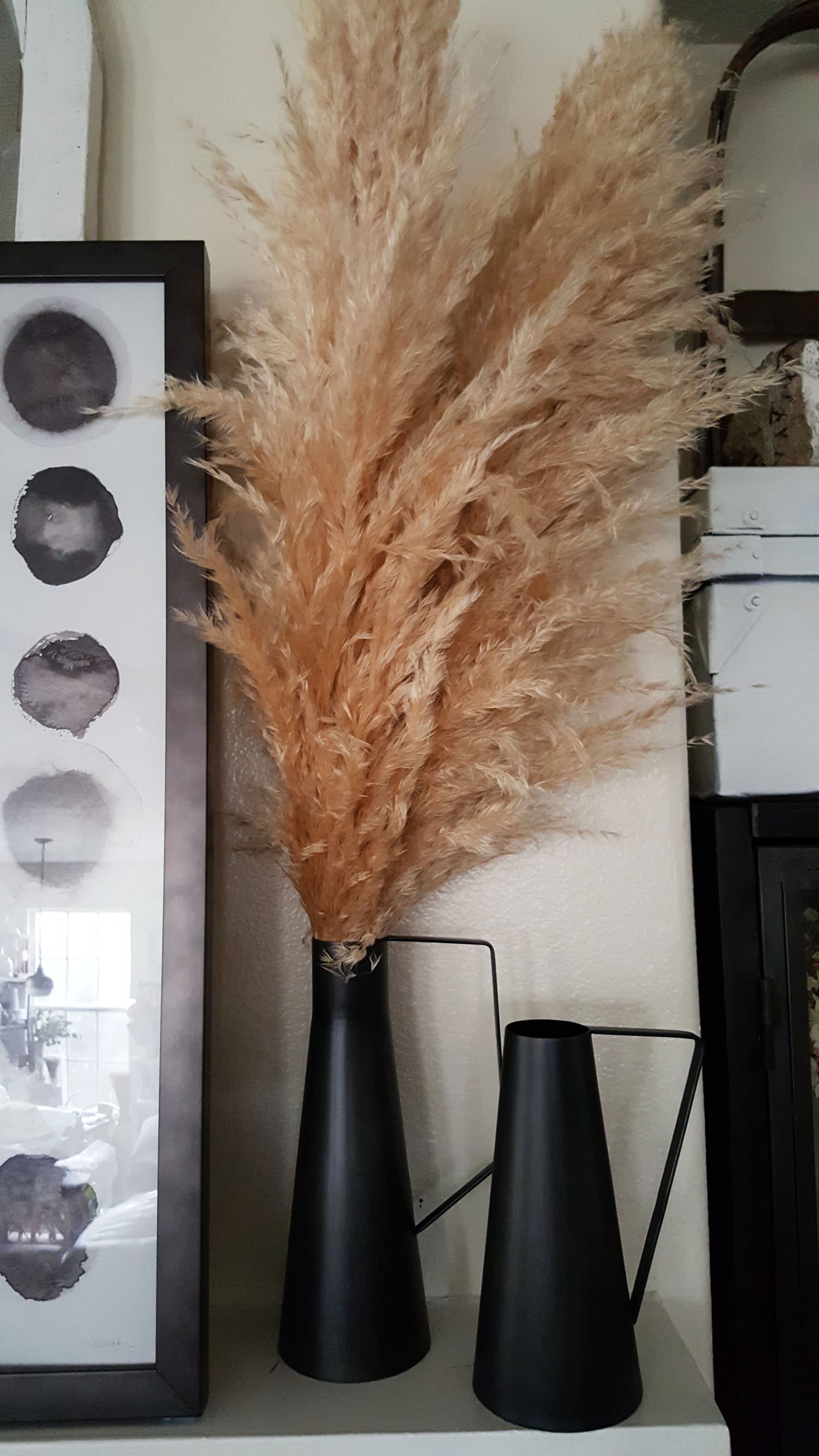 Mid Century Modern Eclectic Vintage Industrial decor design inspiration living room makeover furniture home decorating bed bath & beyond black and white decor minimal design metal vase flowers