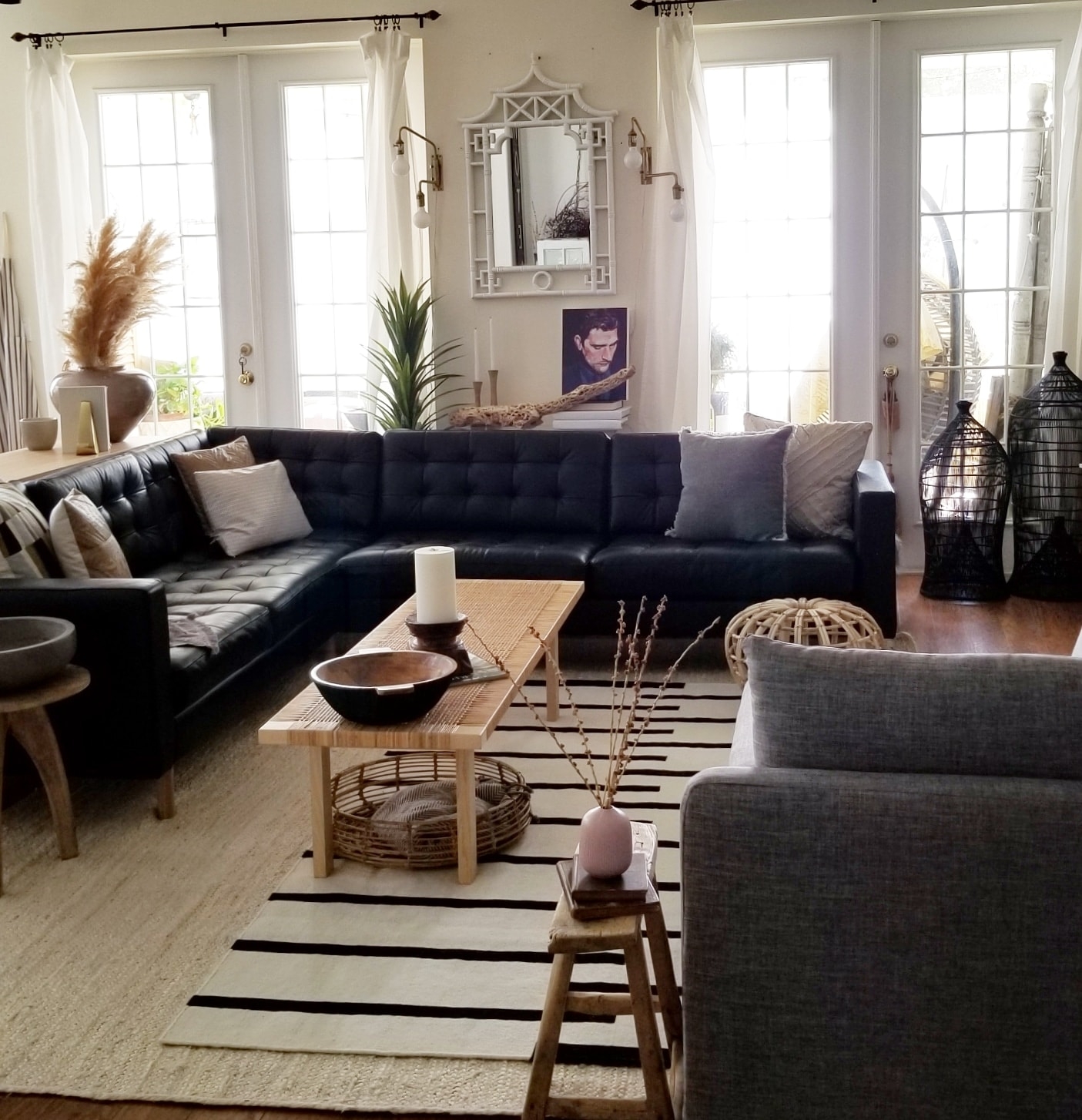 Cozy and Modern Living Room Design - Bees 'N Burlap