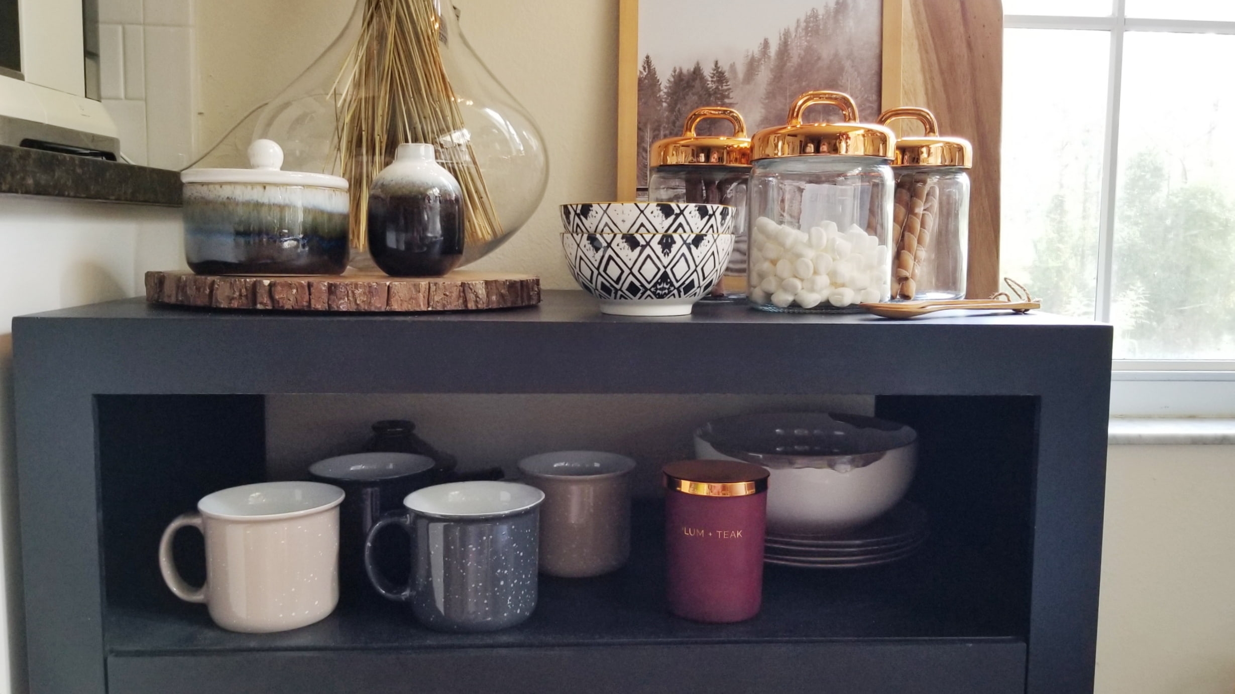 At Home Coffee Bar Kitchen Decor Fall Decorating black and white rustic industrial cozy minimalist modern anthropologie style marquee light copper dried flowers pottery ideas hot chocolate tea smores wood accessories fall flowers