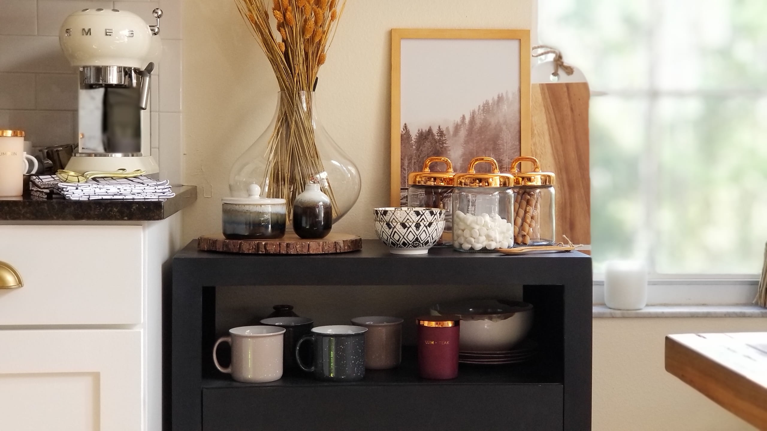 At Home Coffee Bar Kitchen Decor Fall Decorating black and white rustic industrial cozy minimalist modern anthropologie style marquee light copper dried flowers pottery ideas hot chocolate tea smores