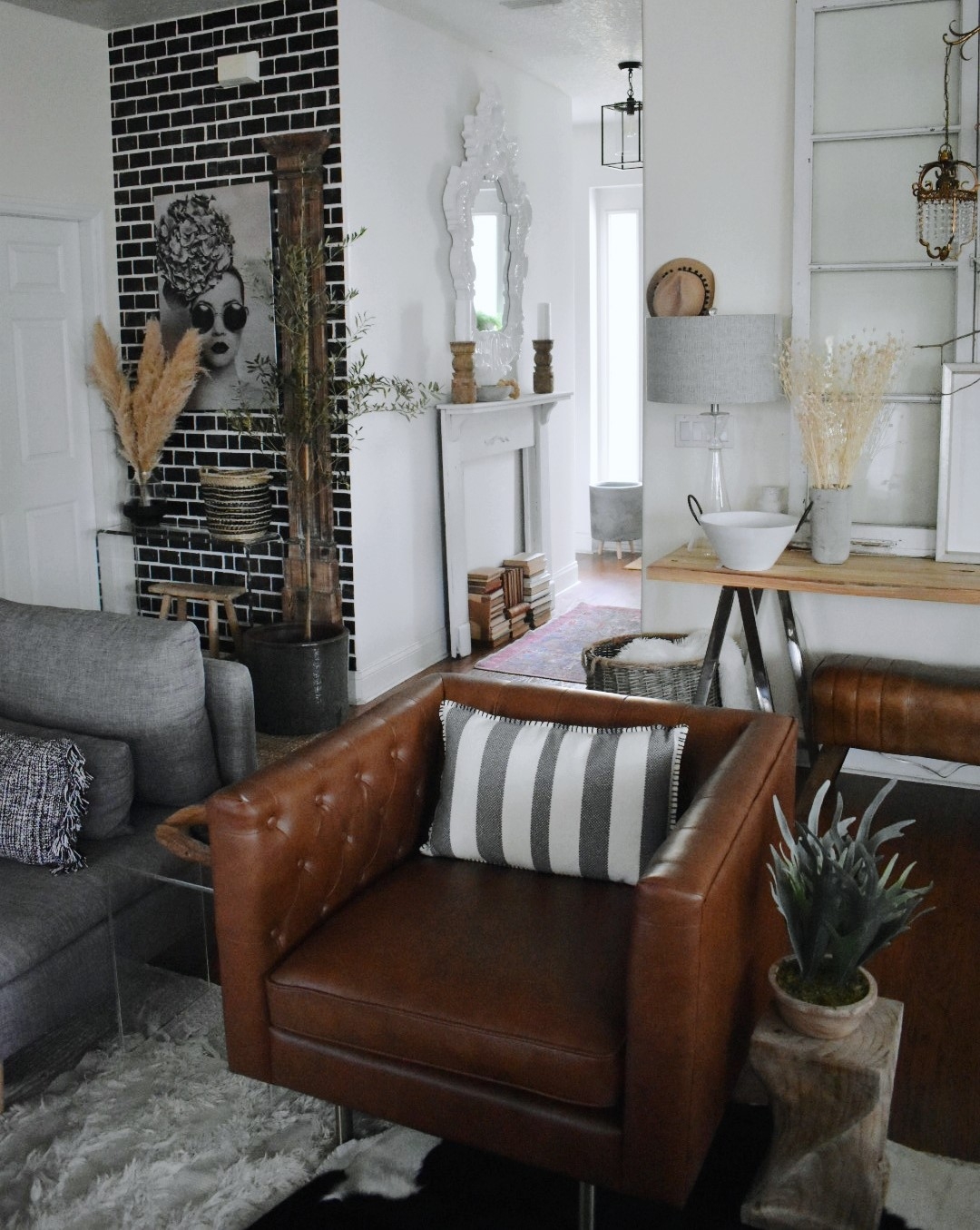 Entryway Foyer Decor Design Industrial Modern Farmhouse Rustic Glam Boho Scandinavian Eclectic Gray Black White Decor Texture Jute Basket Art Vintage Rug Leather Camel Chair Wood Living Room Pampas Grass At Home Store