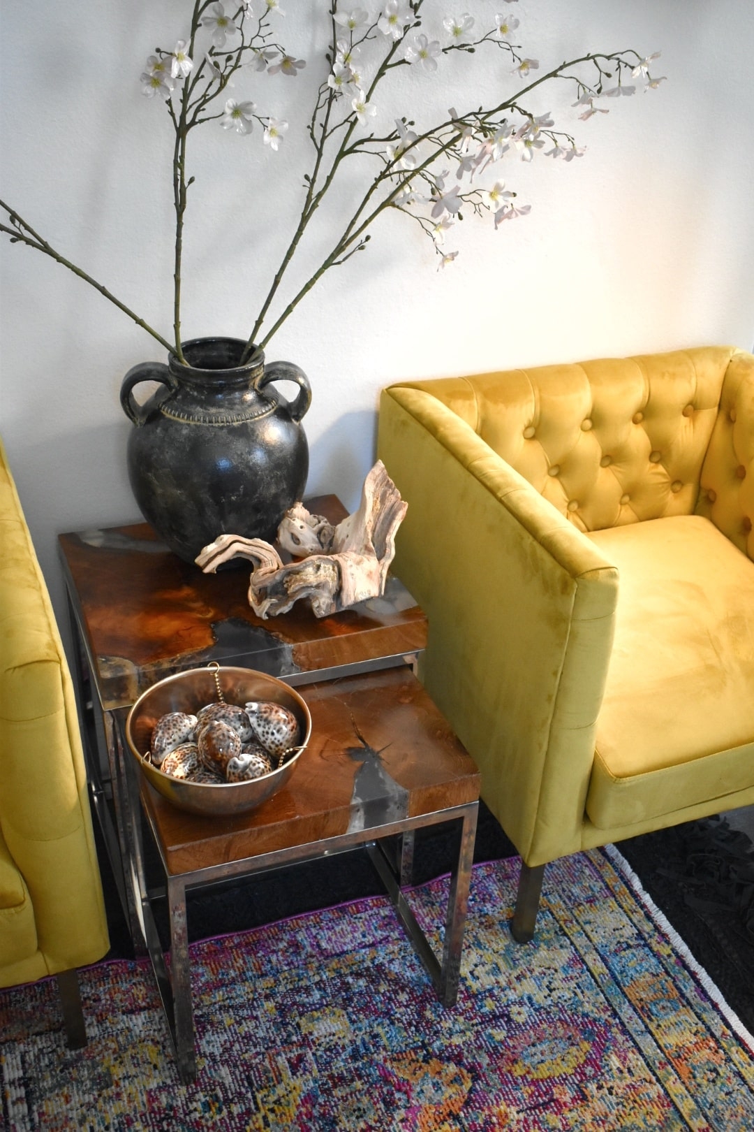 New Lounge for the She Den with a Mid Century Modern Vibe - BEES