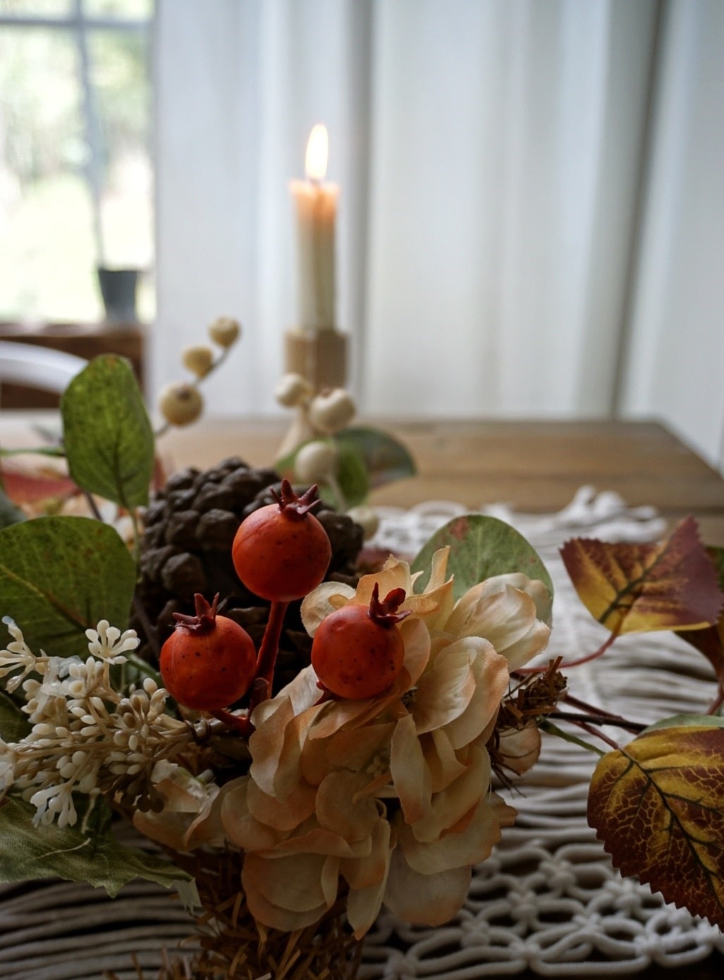 Fall decor autumn seasonal decorating harvest maple aspen trees living room kitchen dining table farmhouse modern eclectic scandinavian style boho cozy trees garland pinecones wreath porch decor balsam hill faux florals design ideas modern farmhouse hygge home minimalist 