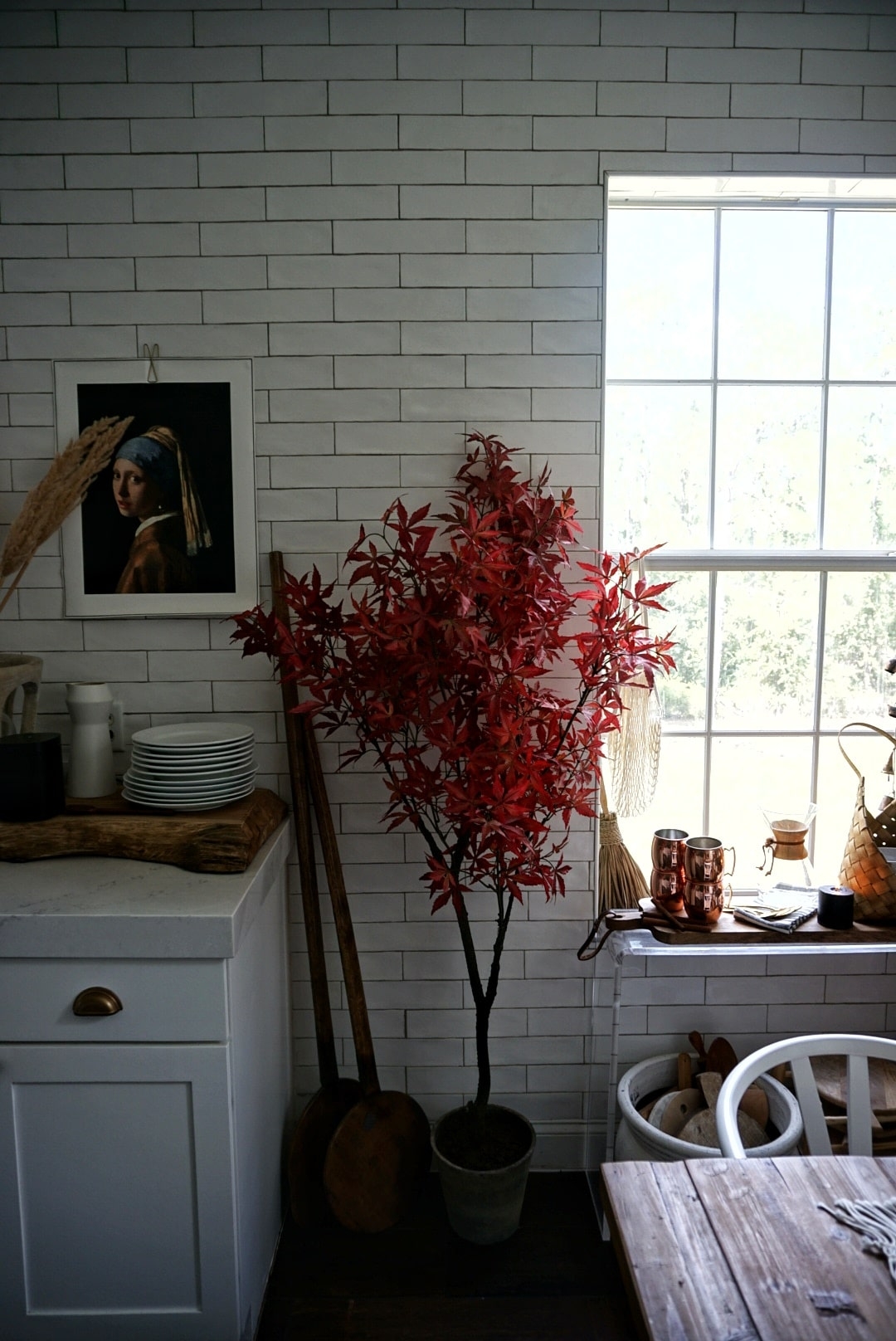 Fall decor autumn seasonal decorating harvest maple aspen trees copper pumpkin gourd living room kitchen dining table farmhouse modern eclectic scandinavian style boho cozy trees garland pinecones wreath porch decor balsam hill faux florals design ideas modern farmhouse hygge home minimali