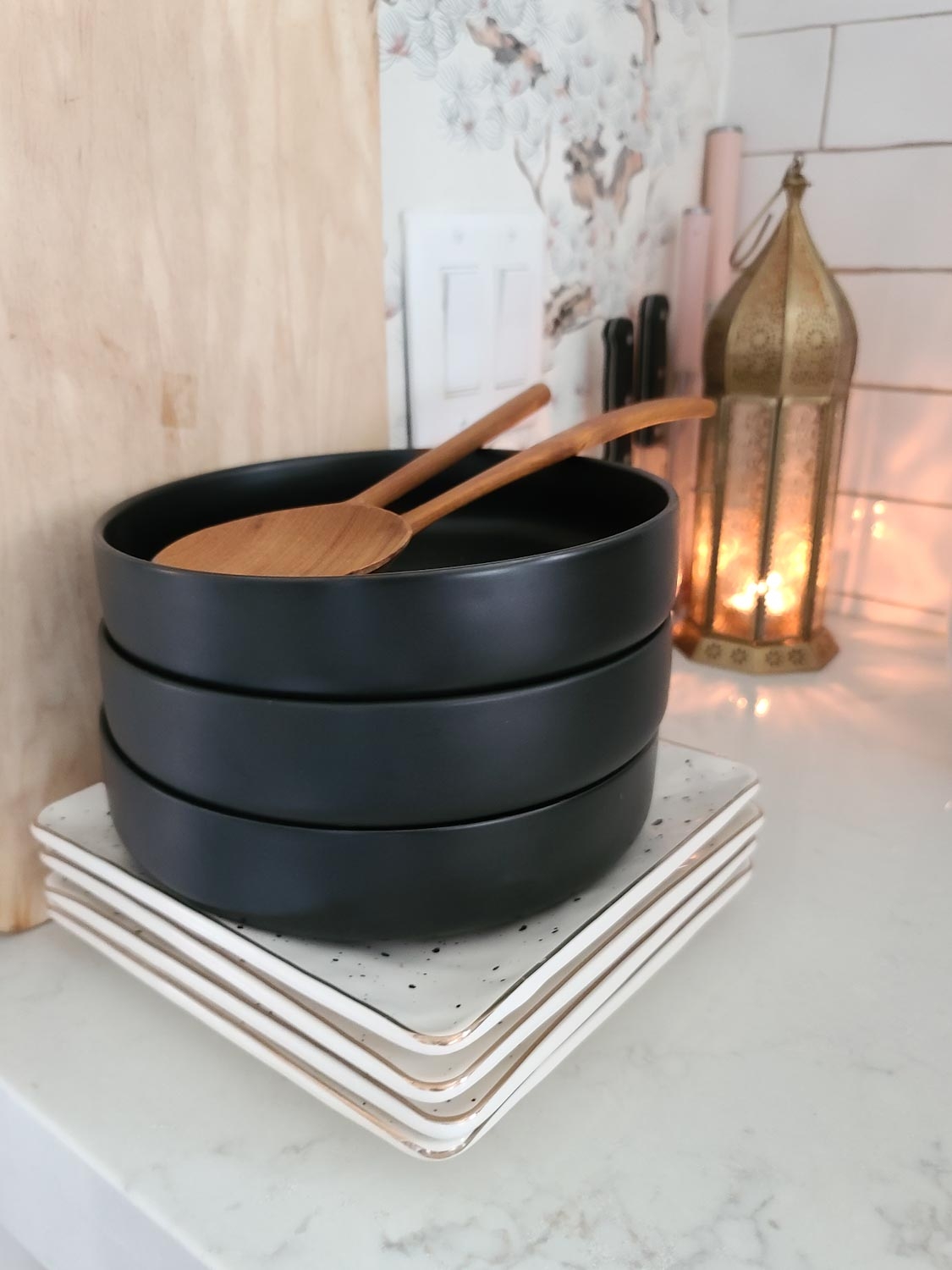 At Home Shopping Fall Winter Cozy Seasonal Decor Kitchen Office Modern Scandinavian Holiday Boho Eclectic Style Refresh Black White Decor Faux Fur Baskets Metal Side Table Velvet Chair candles vintage mirror hygge design 