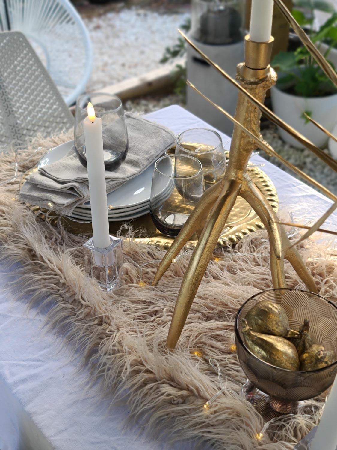 Cozy White Winter Outdoors Bed Bath & Beyond Firepit Dining Candles Tablescape Tablesetting Scandinavian Modern Farmhouse Fur Antlers Gold